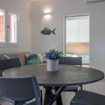 Apartamento Guesthost - Casa Nina - Relax Close To The Porto Istana