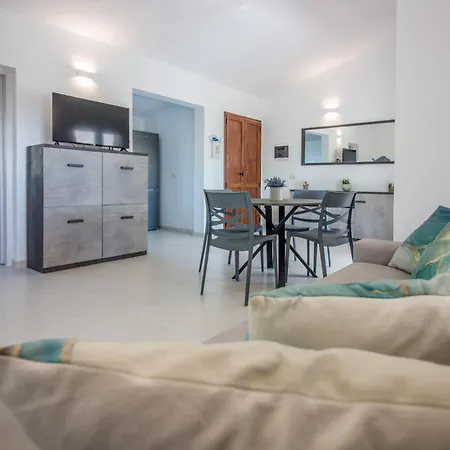 Guesthost - Casa Nina - Relax Close To The Appartement Porto Istana